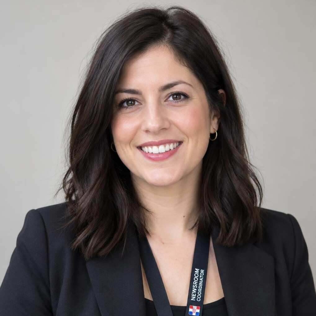 Portrait of a smiling woman with dark hair