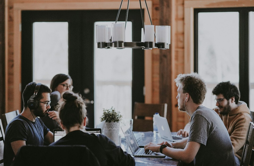 financial team working together